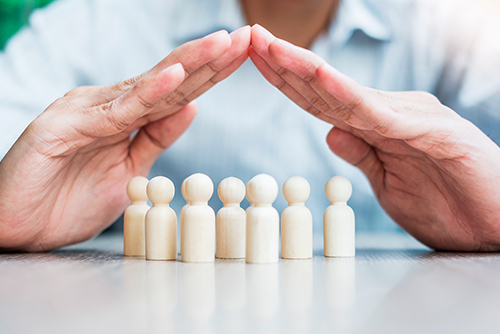 Qué seguro tiene que tener una comunidad de propietarios